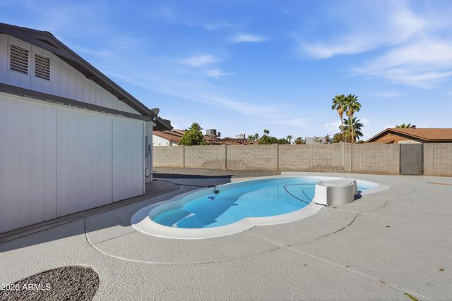 2914 E CACTUS Road, Phoenix, AZ 85032