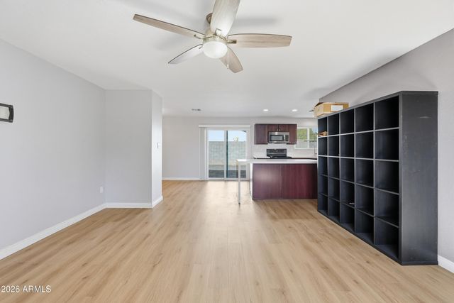 2914 E CACTUS Road, Phoenix, AZ 85032