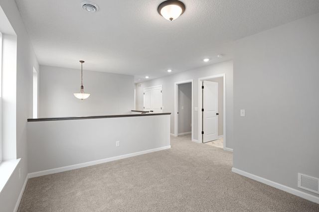 1124 Annacotte Lane, Rosemount, MN 55068