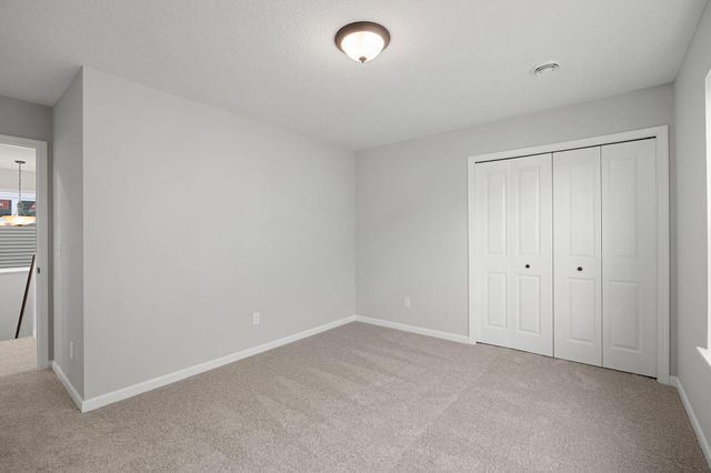 1124 Annacotte Lane, Rosemount, MN 55068