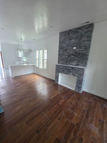 848 N Latrobe Avenue, Chicago, IL 60651