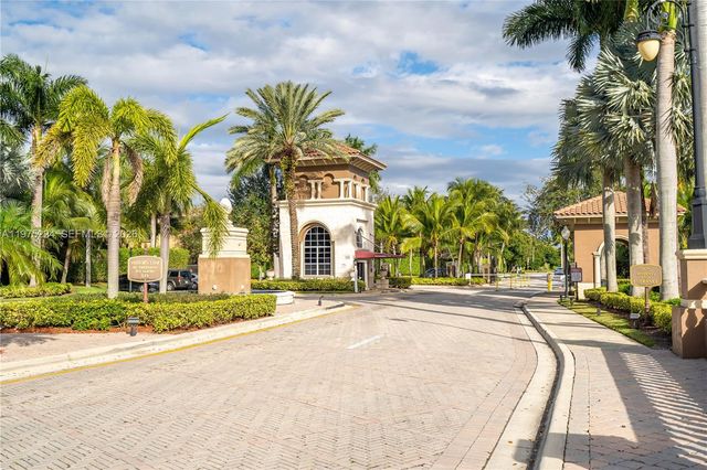 14046 SW 49th St 16, Miramar, FL 33027