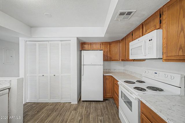 1331 W BASELINE Road 260, Mesa, AZ 85202