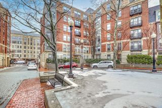 2 Rollins St D603, Boston, MA 02118