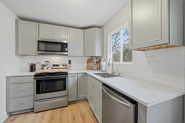 918 N Ricketts Street, Sherman, TX 75092