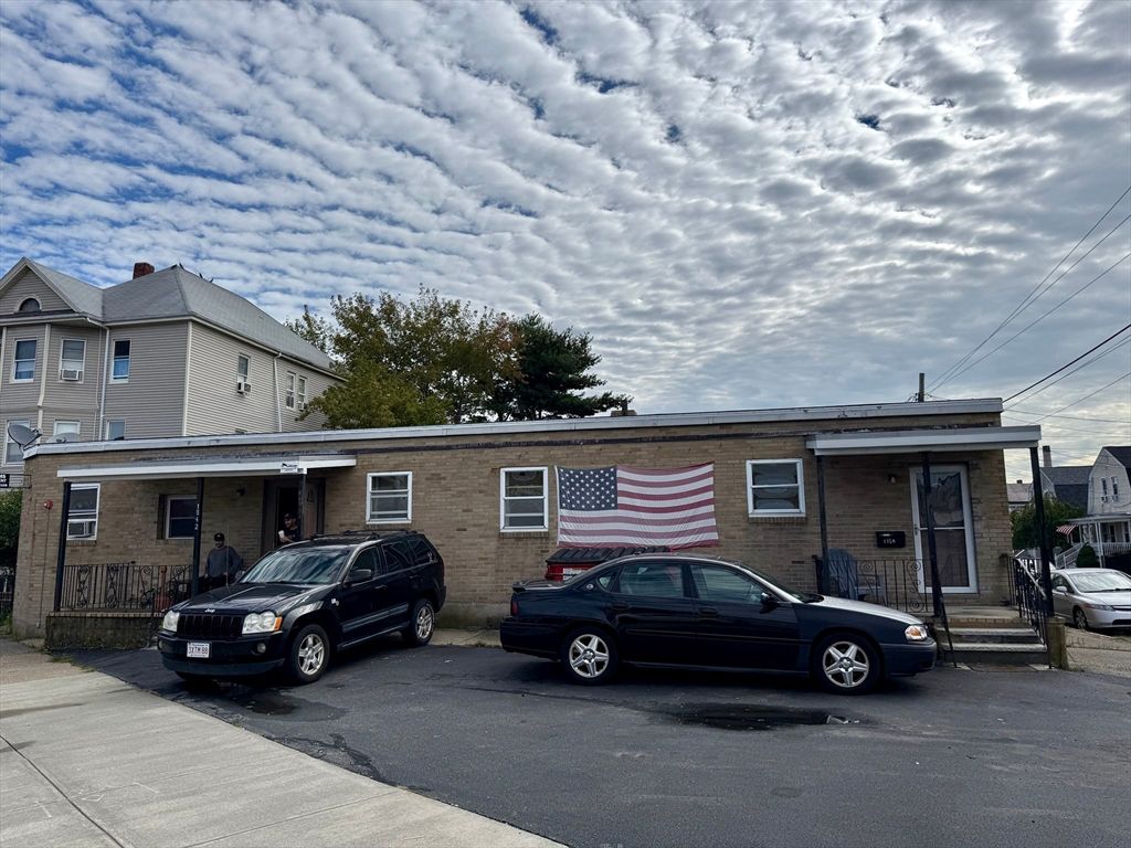 1840 1846 Acushnet Avenue, New Bedford, MA 02745