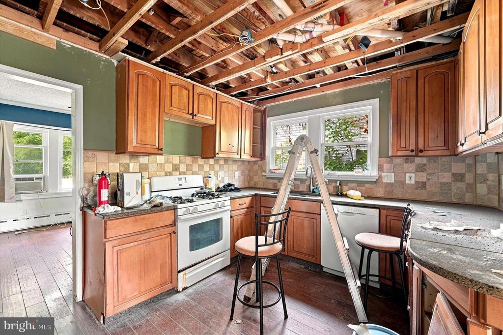 317 WINDERMERE AVE, LANSDOWNE, PA 19050 — photo 3