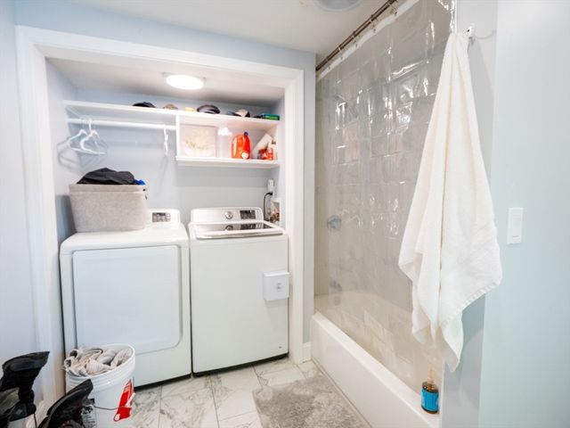 29 Oak Ave, Westport, MA 02790