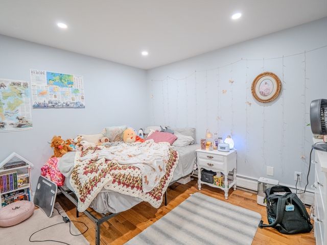 29 Oak Ave, Westport, MA 02790