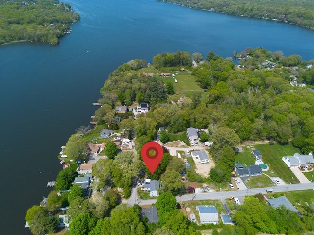 29 Oak Ave, Westport, MA 02790