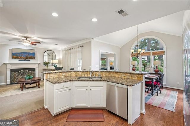 3820 Ridge Point Drive, Suwanee, GA 30024