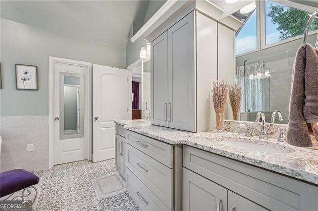 3820 Ridge Point Drive, Suwanee, GA 30024