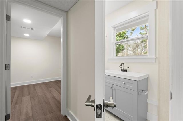 2903 Woodhollow Lane, Jonesboro, GA 30236