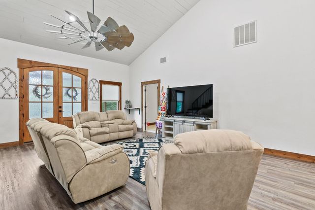 1394 US Highway 69, Denison, TX 75021