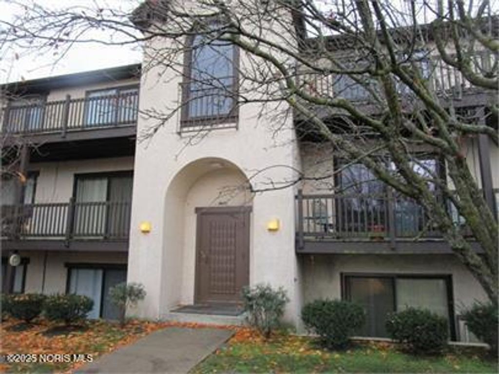 1660 Brownstone Boulevard, 213, Toledo, OH 43614