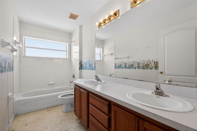 2518 MAYWOOD STREET, Eustis, FL 32726