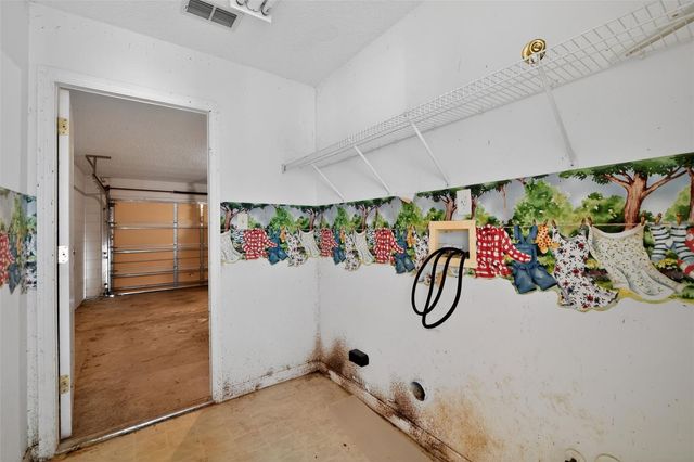 2518 MAYWOOD STREET, Eustis, FL 32726