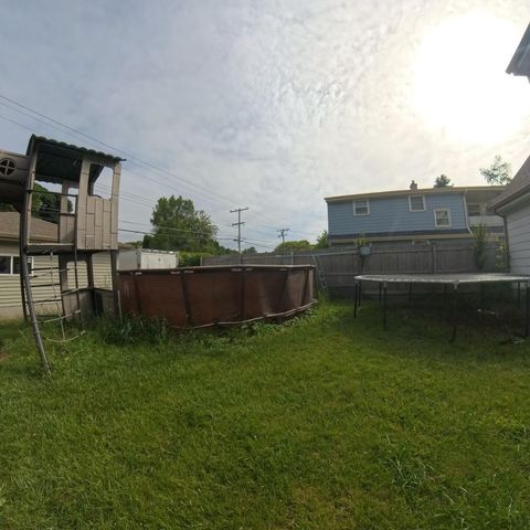 8761 W Herbert AVENUE, Milwaukee, WI 53225