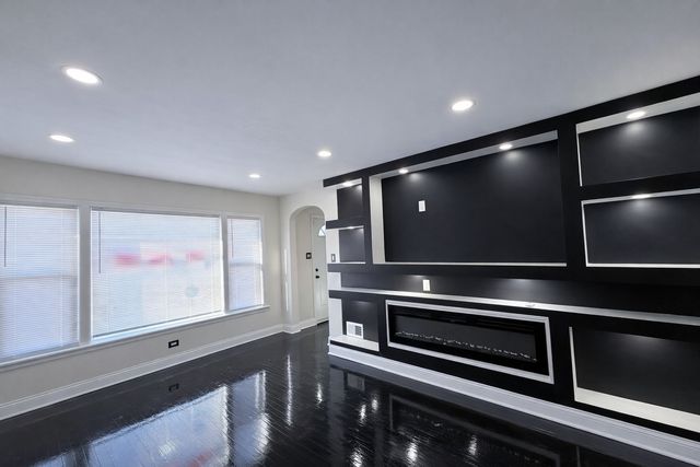 14233 S UNION Avenue, Riverdale, IL 60827