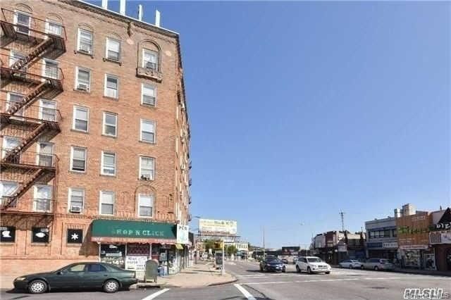 3591 161st Street 3B, Flushing, NY 11358