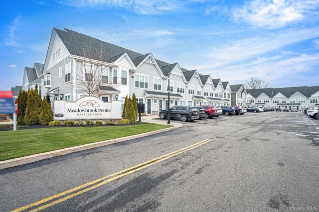 506 Emanuel Way 73, East Meadow, NY 11554