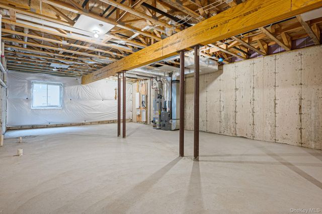 506 Emanuel Way 73, East Meadow, NY 11554