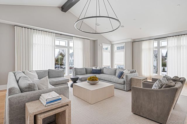 506 Emanuel Way 73, East Meadow, NY 11554