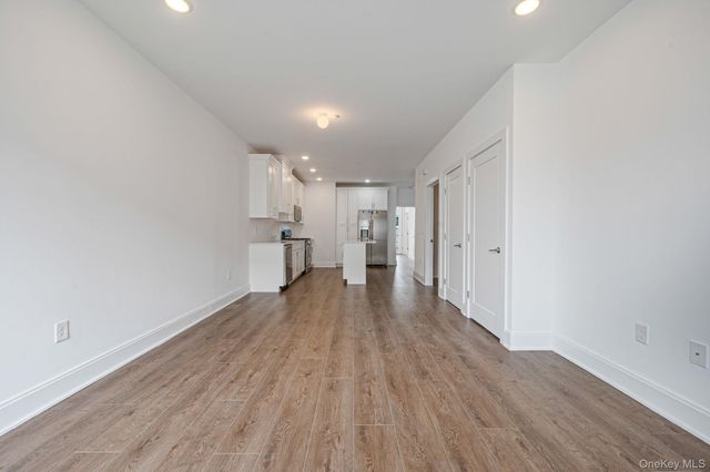 506 Emanuel Way 73, East Meadow, NY 11554