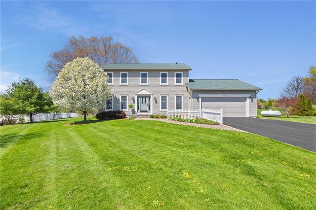 1113 Erie Street Road, Macedon, NY 14502