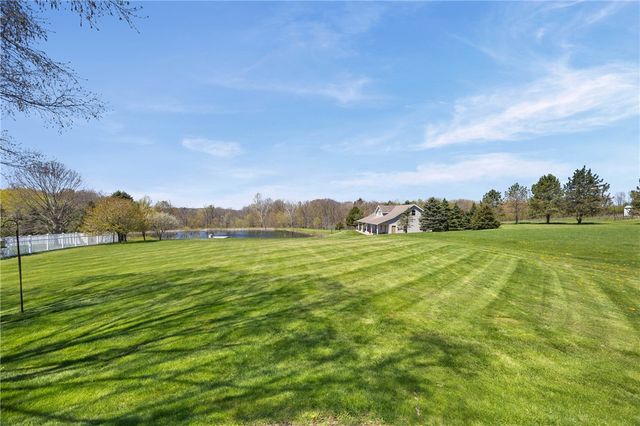 1113 Erie Street Road, Macedon, NY 14502