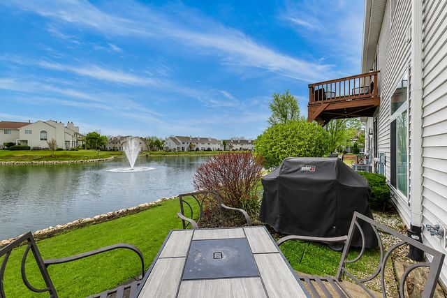 1052 Ripple Ridge 0, Darien, IL 60561