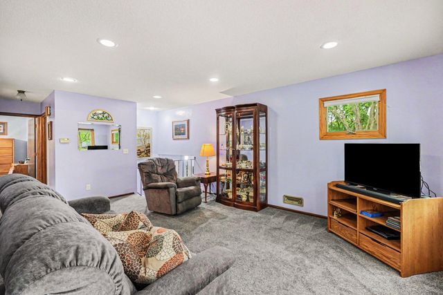 10656 104th Place N, Maple Grove, MN 55369