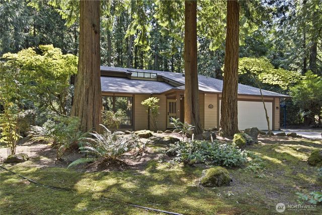 21926 SE 37th St, Sammamish, WA 98075