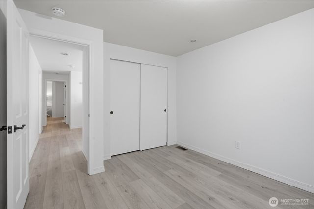 21926 SE 37th St, Sammamish, WA 98075