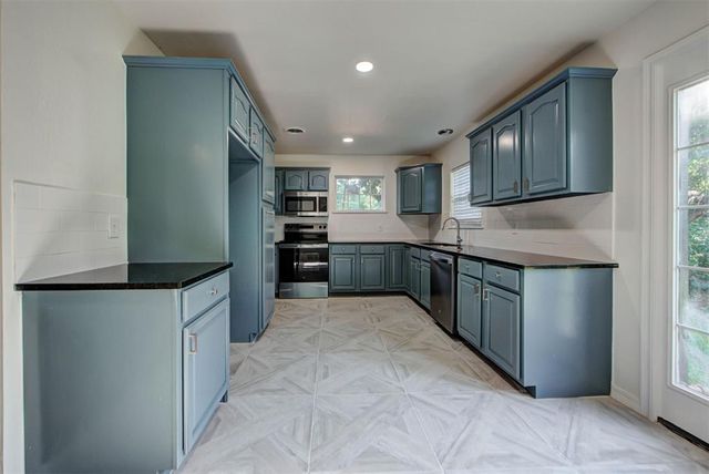 1714 N Tulsa Avenue, Oklahoma City, OK 73107