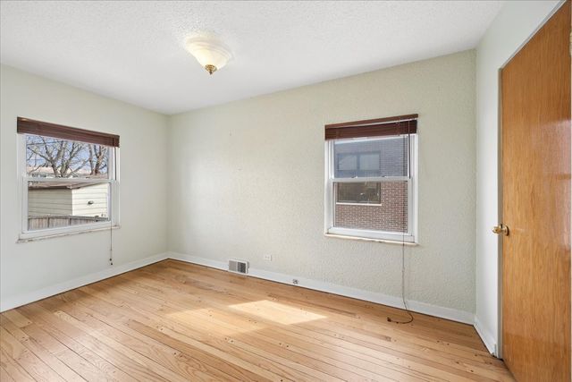 1249 Highridge Parkway, Westchester, IL 60154