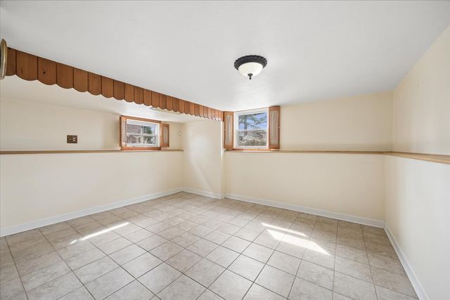 1249 Highridge Parkway, Westchester, IL 60154