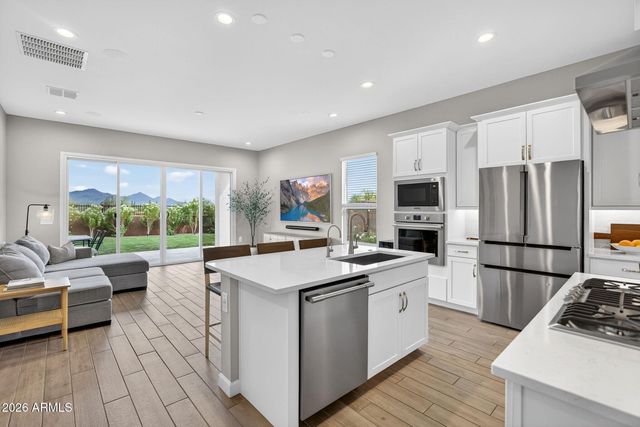 21931 N 62ND Street, Phoenix, AZ 85054