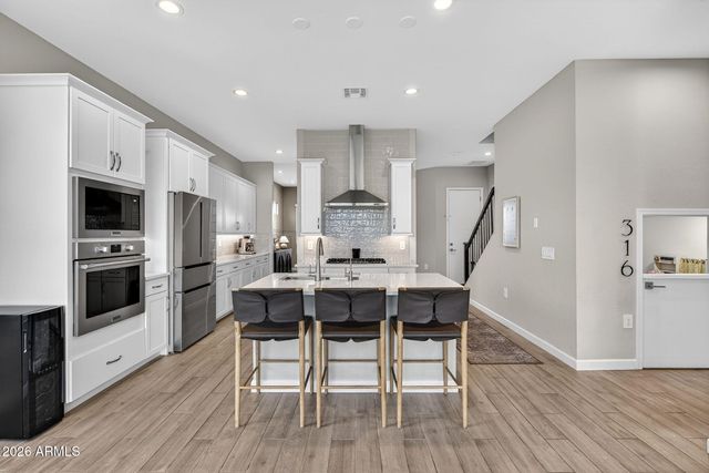 21931 N 62ND Street, Phoenix, AZ 85054