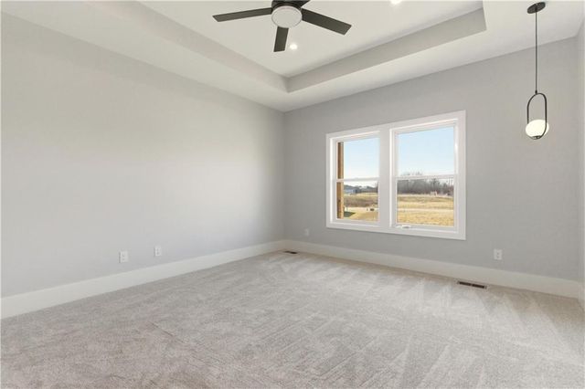4701 SE Claude Court, Blue Springs, MO 64014