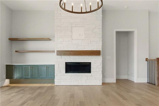 4701 SE Claude Court, Blue Springs, MO 64014