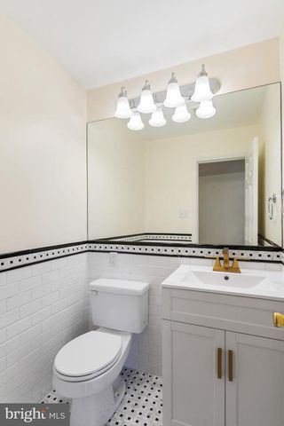 14808 CRANOKE ST, Centreville, VA 20120