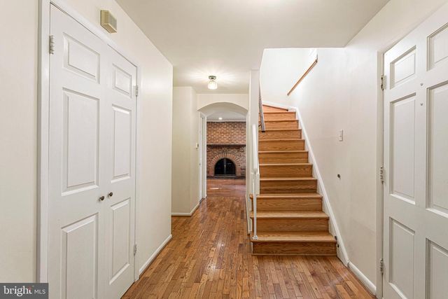 14808 CRANOKE ST, Centreville, VA 20120