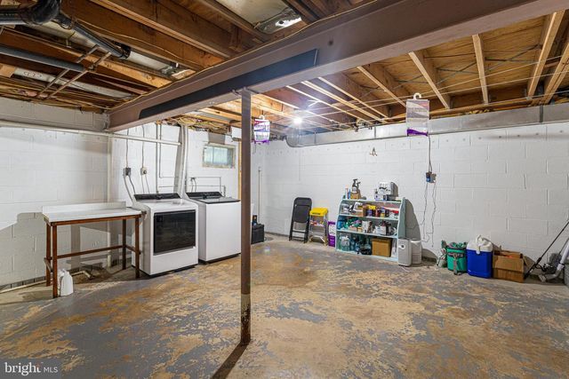 14808 CRANOKE ST, Centreville, VA 20120