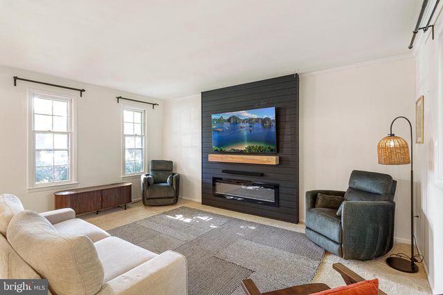 14808 CRANOKE ST, Centreville, VA 20120