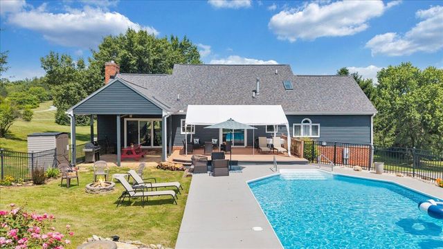 144 E Arrowhead CT, Troutville, VA 24175
