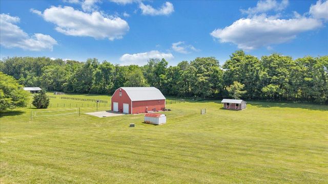 144 E Arrowhead CT, Troutville, VA 24175