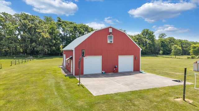 144 E Arrowhead CT, Troutville, VA 24175