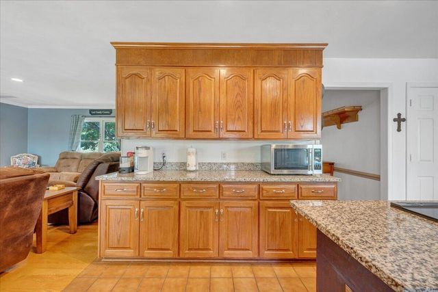 144 E Arrowhead CT, Troutville, VA 24175