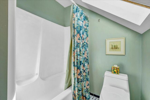 144 E Arrowhead CT, Troutville, VA 24175
